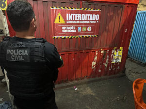 Polícia interdita trailers usados para tráfico de drogas e receptação no Dirceu